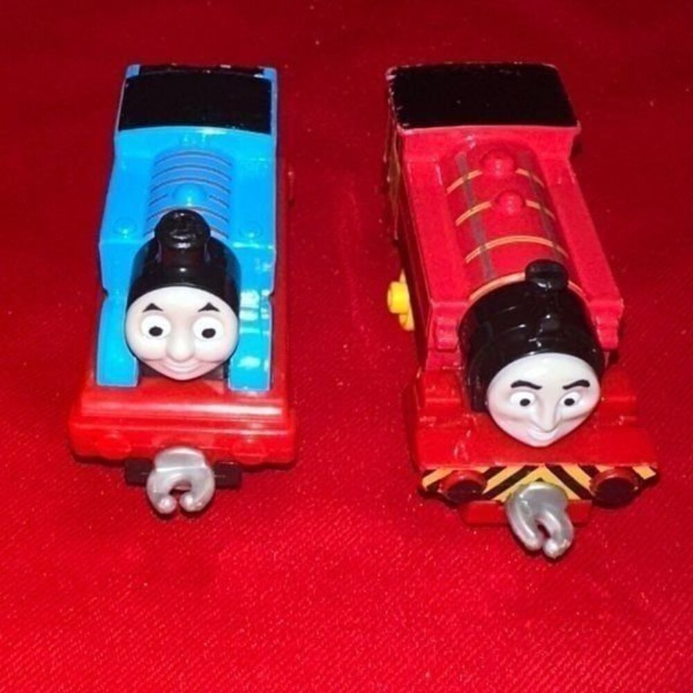 Thomas and Friends Railway THOMAS & VICTOR trains